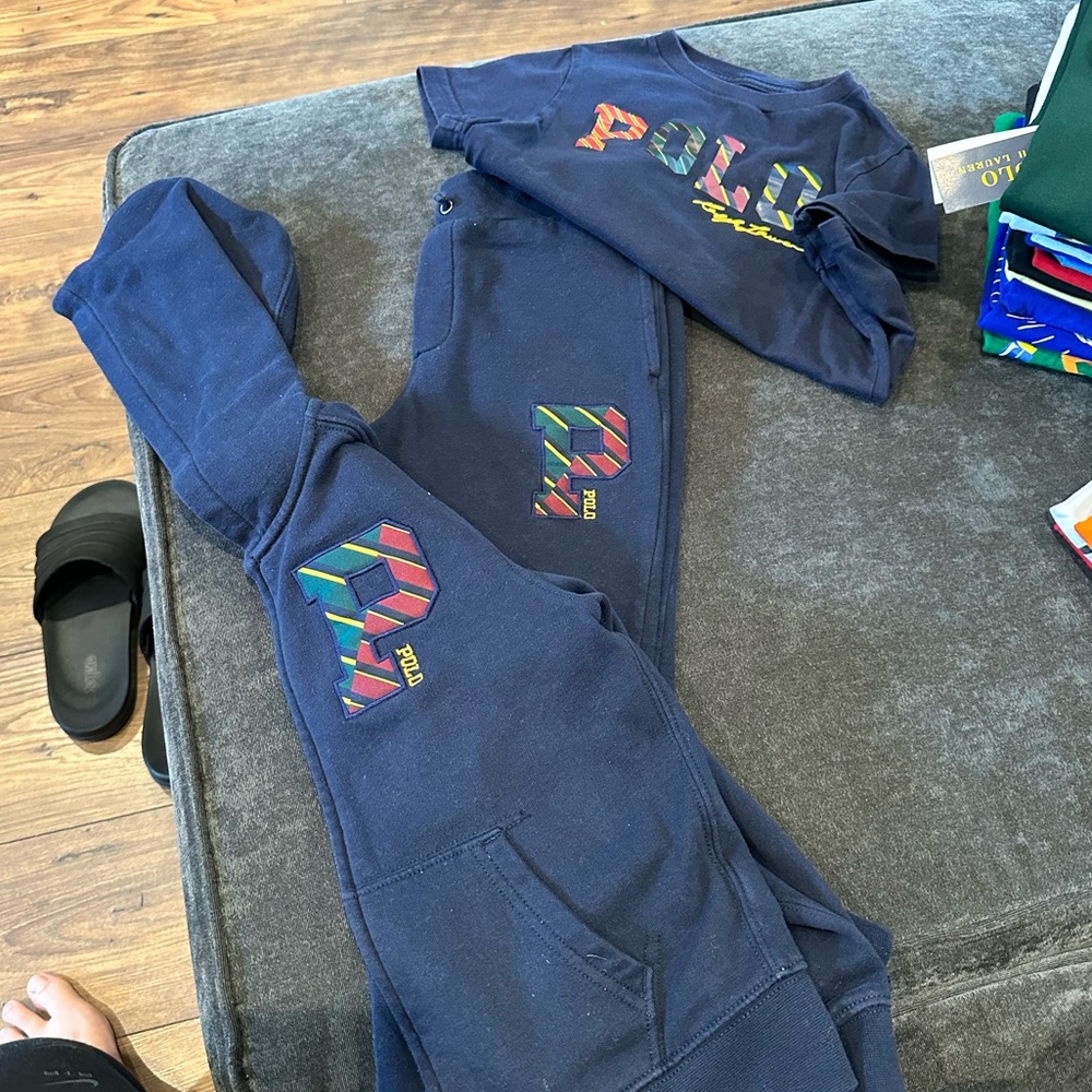 Polo Ralph Lauren Preppy set: sweat pants with matching zip up hoodie & T shirt